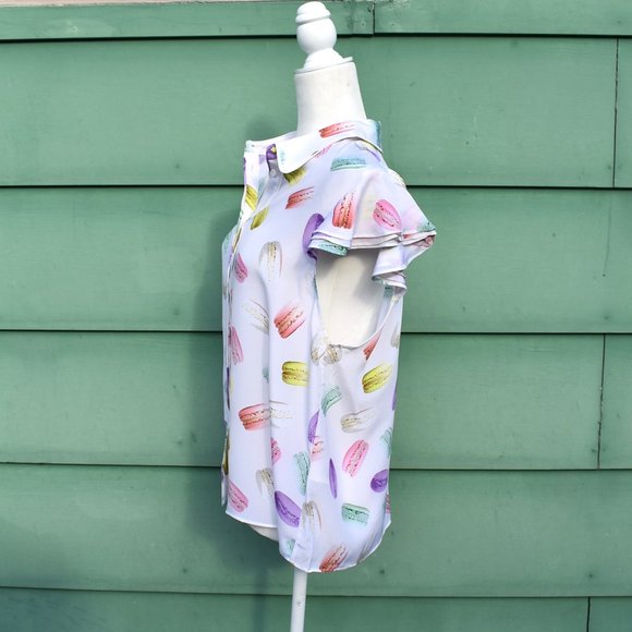 Alice + Olivia | Eli Macaron Print Flutter Blouse - Picture 5 of 8